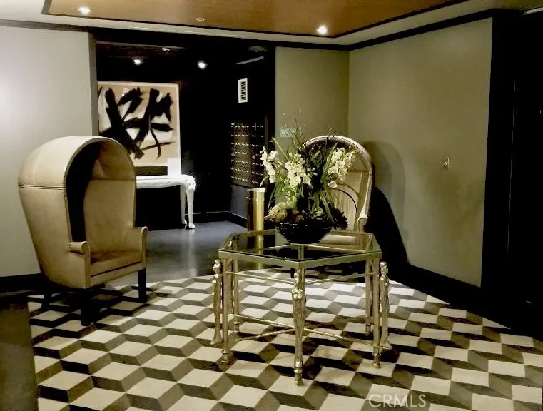 849 S Broadway home-pic-22